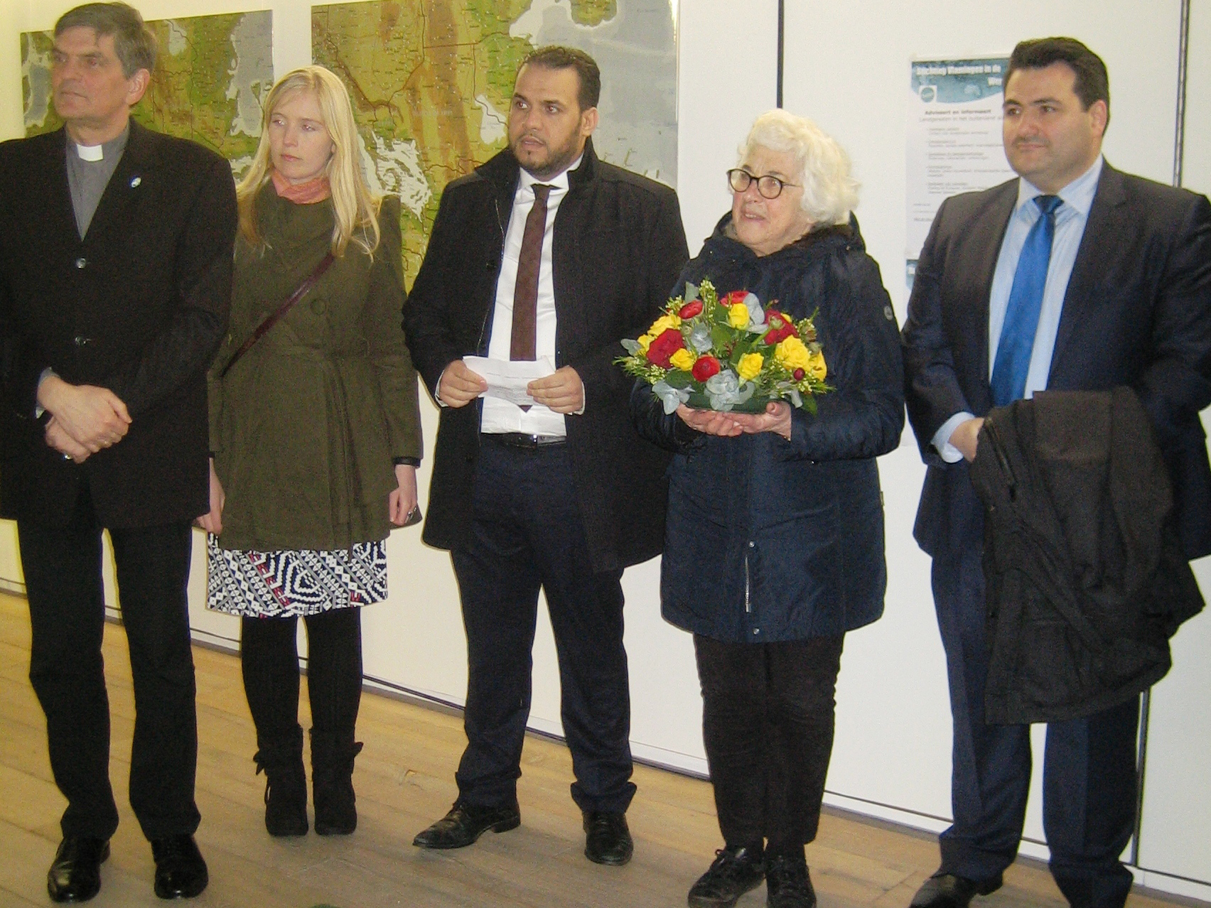 OJCM legt bloemen bij Belgische ambassade maart 2016